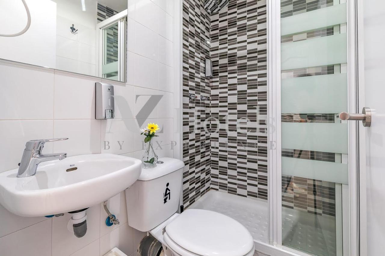 Ayz Sierra De Meira - Auto Check-In Property (Adults Only) Madrid Exterior photo